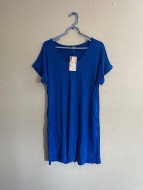 Blue V-Neck Short Sleeve Shift Dress - size Large NWT